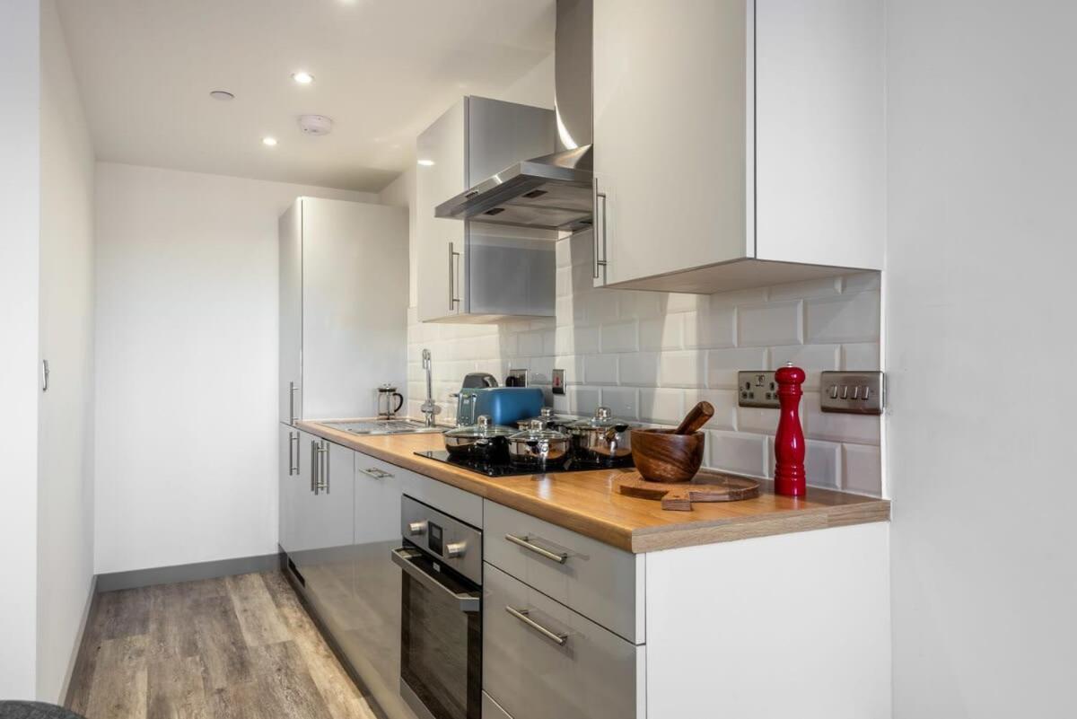 Contemporary 1 Bedroom Apartment In Central Hull Kingston upon Hull Exteriör bild
